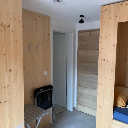 Homestay Gaestehaus Apollo *