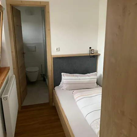Gaestehaus Apollo *