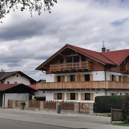 Gaestehaus Apollo * Σβάνγκαου