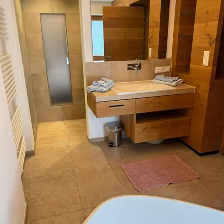 Gaestehaus Apollo Δωμάτια σε οικογενειακή κατοικία *