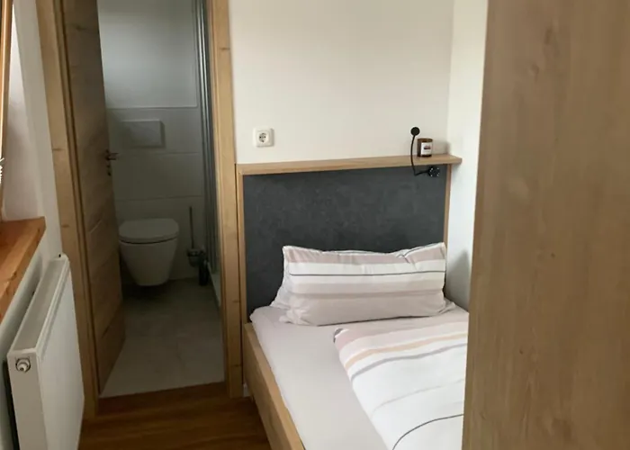 Gaestehaus Apollo *
