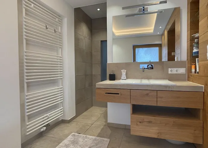 Gaestehaus Apollo Homestay *